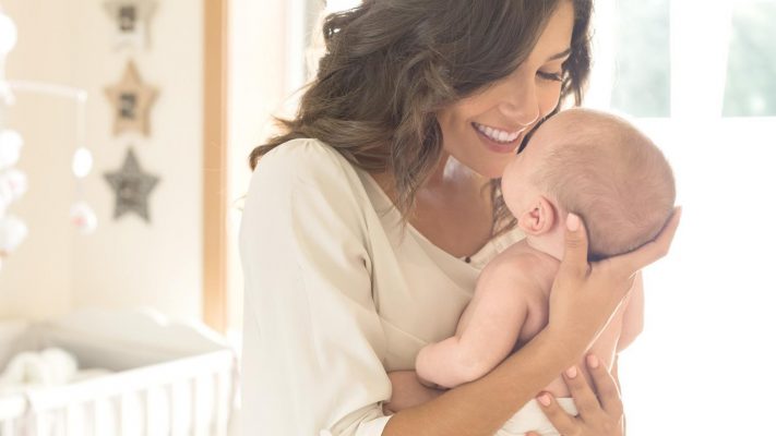 tips menggendong newborn baby bagi new parents